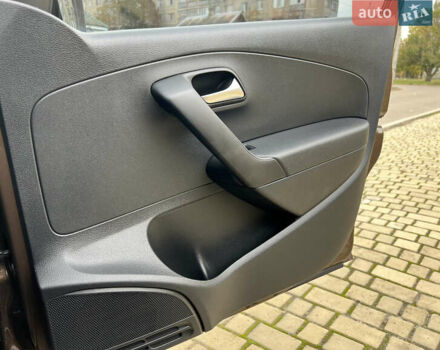 Коричневый Фольксваген Поло, объемом двигателя 1.6 л и пробегом 104 тыс. км за 10700 $, фото 37 на Automoto.ua