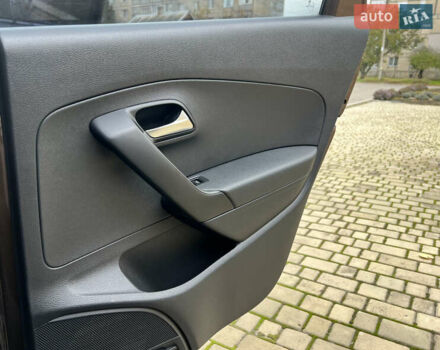 Коричневый Фольксваген Поло, объемом двигателя 1.6 л и пробегом 104 тыс. км за 10700 $, фото 38 на Automoto.ua