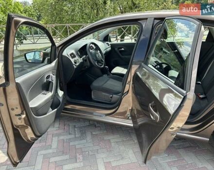 Коричневый Фольксваген Поло, объемом двигателя 1.4 л и пробегом 97 тыс. км за 9700 $, фото 10 на Automoto.ua