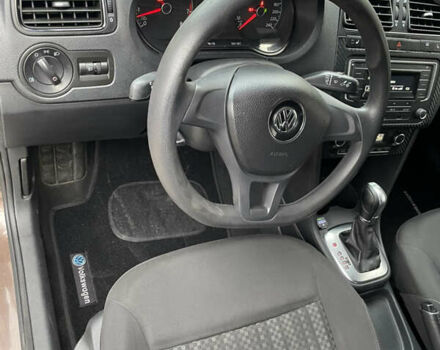 Фольксваген Поло 2018 у Києві на Automoto.ua Коричневий Фольксваген Поло, об'ємом двигуна 1.4 л та пробігом 201 тис. км за 6800 $, фото 10 на Automoto.ua