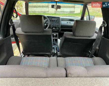 Красный Фольксваген Поло, объемом двигателя 1.1 л и пробегом 718 тыс. км за 1700 $, фото 37 на Automoto.ua