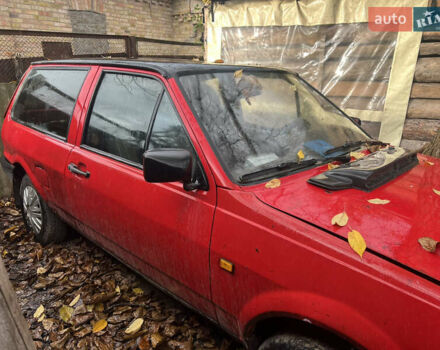 Красный Фольксваген Поло, объемом двигателя 1.04 л и пробегом 200 тыс. км за 1100 $, фото 1 на Automoto.ua