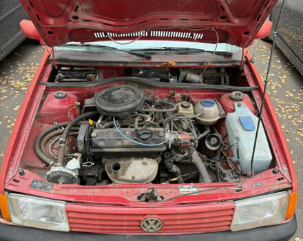 Красный Фольксваген Поло, объемом двигателя 1.2 л и пробегом 20 тыс. км за 1100 $, фото 4 на Automoto.ua