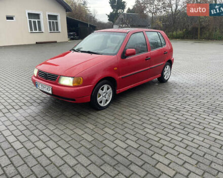 Червоний Фольксваген Поло, об'ємом двигуна 1.3 л та пробігом 200 тис. км за 2200 $, фото 1 на Automoto.ua