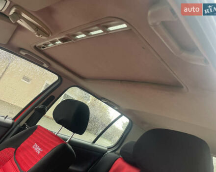 Червоний Фольксваген Поло, об'ємом двигуна 1.3 л та пробігом 200 тис. км за 2200 $, фото 10 на Automoto.ua