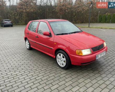 Червоний Фольксваген Поло, об'ємом двигуна 1.3 л та пробігом 200 тис. км за 2200 $, фото 3 на Automoto.ua