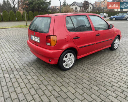 Червоний Фольксваген Поло, об'ємом двигуна 1.3 л та пробігом 200 тис. км за 2200 $, фото 5 на Automoto.ua