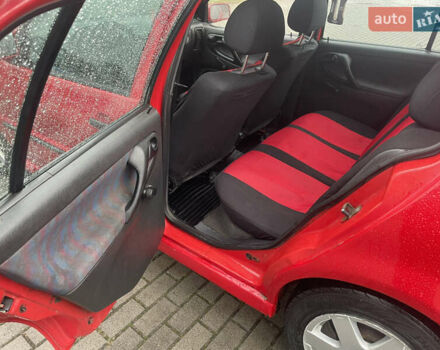 Червоний Фольксваген Поло, об'ємом двигуна 1.3 л та пробігом 200 тис. км за 2200 $, фото 11 на Automoto.ua