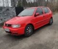Красный Фольксваген Поло, объемом двигателя 1 л и пробегом 286 тыс. км за 1900 $, фото 2 на Automoto.ua