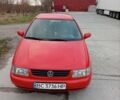 Красный Фольксваген Поло, объемом двигателя 1 л и пробегом 210 тыс. км за 2100 $, фото 6 на Automoto.ua