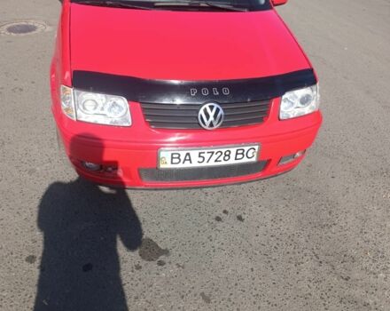 Фольксваген Поло 2001 у Краматорске на Automoto.ua Червоний Фольксваген Поло, об'ємом двигуна 1.4 л та пробігом 285 тис. км за 3000 $, фото 1 на Automoto.ua