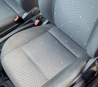 Красный Фольксваген Поло, объемом двигателя 1.4 л и пробегом 232 тыс. км за 3650 $, фото 8 на Automoto.ua