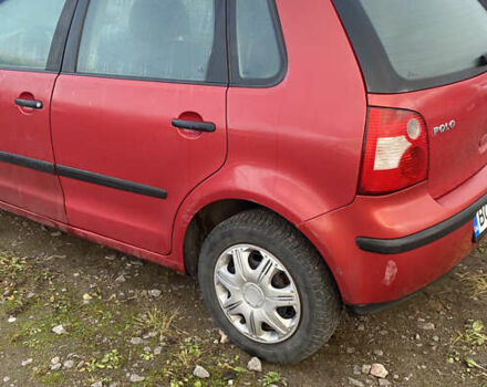 Красный Фольксваген Поло, объемом двигателя 1.4 л и пробегом 232 тыс. км за 3650 $, фото 4 на Automoto.ua