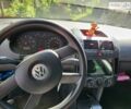 Красный Фольксваген Поло, объемом двигателя 1.39 л и пробегом 180 тыс. км за 4300 $, фото 12 на Automoto.ua