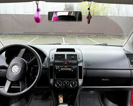 Красный Фольксваген Поло, объемом двигателя 1.4 л и пробегом 150 тыс. км за 4100 $, фото 12 на Automoto.ua