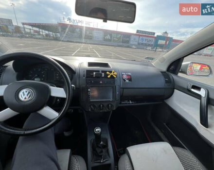 Красный Фольксваген Поло, объемом двигателя 1.39 л и пробегом 160 тыс. км за 3999 $, фото 5 на Automoto.ua