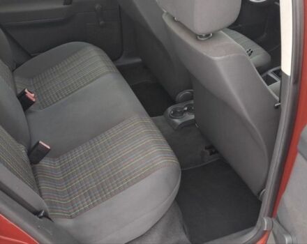 Червоний Фольксваген Поло, об'ємом двигуна 1.4 л та пробігом 220 тис. км за 4100 $, фото 8 на Automoto.ua