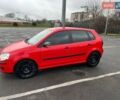 Красный Фольксваген Поло, объемом двигателя 1.39 л и пробегом 250 тыс. км за 5200 $, фото 1 на Automoto.ua