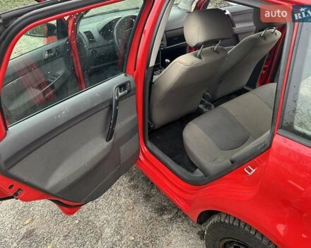 Красный Фольксваген Поло, объемом двигателя 1.4 л и пробегом 202 тыс. км за 4900 $, фото 12 на Automoto.ua