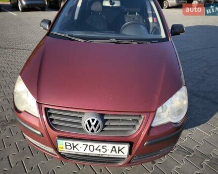Червоний Фольксваген Поло, об'ємом двигуна 1.39 л та пробігом 339 тис. км за 3850 $, фото 5 на Automoto.ua