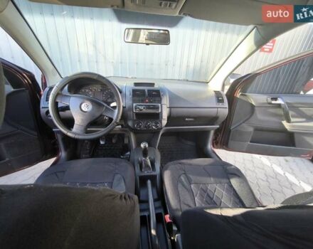 Червоний Фольксваген Поло, об'ємом двигуна 1.39 л та пробігом 339 тис. км за 3850 $, фото 8 на Automoto.ua