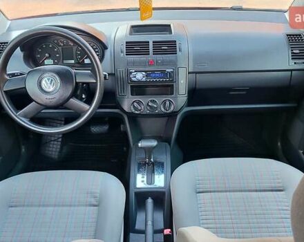 Красный Фольксваген Поло, объемом двигателя 1.4 л и пробегом 240 тыс. км за 4950 $, фото 13 на Automoto.ua