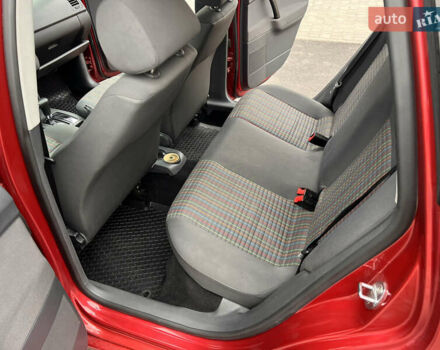 Червоний Фольксваген Поло, об'ємом двигуна 1.4 л та пробігом 180 тис. км за 6000 $, фото 20 на Automoto.ua