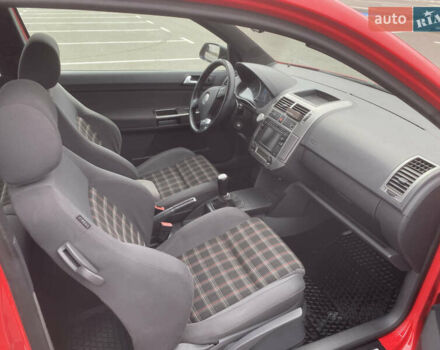 Красный Фольксваген Поло, объемом двигателя 1.78 л и пробегом 265 тыс. км за 7000 $, фото 8 на Automoto.ua