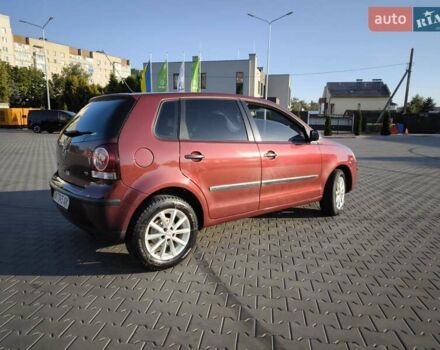 Червоний Фольксваген Поло, об'ємом двигуна 1.39 л та пробігом 339 тис. км за 3850 $, фото 3 на Automoto.ua