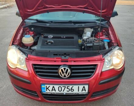 Красный Фольксваген Поло, объемом двигателя 1.4 л и пробегом 240 тыс. км за 4950 $, фото 19 на Automoto.ua