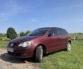 Красный Фольксваген Поло, объемом двигателя 1.4 л и пробегом 330 тыс. км за 3200 $, фото 1 на Automoto.ua