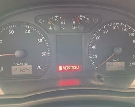 Червоний Фольксваген Поло, об'ємом двигуна 1.4 л та пробігом 202 тис. км за 5699 $, фото 12 на Automoto.ua