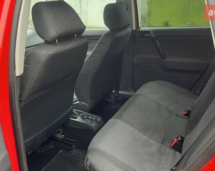 Красный Фольксваген Поло, объемом двигателя 1.4 л и пробегом 200 тыс. км за 4500 $, фото 15 на Automoto.ua