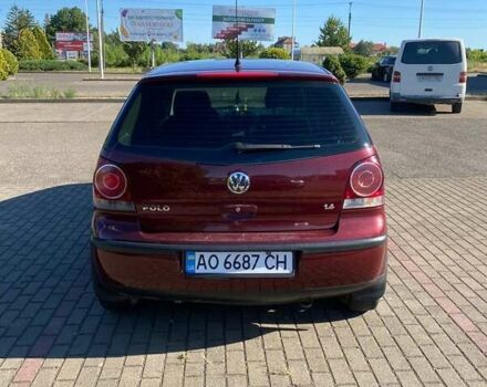 Красный Фольксваген Поло, объемом двигателя 1.4 л и пробегом 215 тыс. км за 4500 $, фото 3 на Automoto.ua