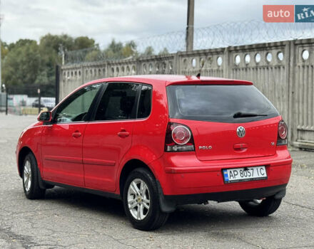 Красный Фольксваген Поло, объемом двигателя 1.39 л и пробегом 109 тыс. км за 6000 $, фото 5 на Automoto.ua