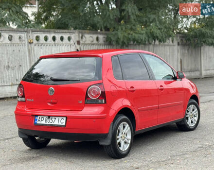 Красный Фольксваген Поло, объемом двигателя 1.39 л и пробегом 109 тыс. км за 6000 $, фото 3 на Automoto.ua