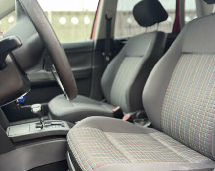 Красный Фольксваген Поло, объемом двигателя 1.39 л и пробегом 109 тыс. км за 6000 $, фото 10 на Automoto.ua