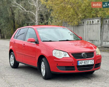Красный Фольксваген Поло, объемом двигателя 1.39 л и пробегом 109 тыс. км за 6000 $, фото 2 на Automoto.ua