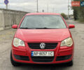 Красный Фольксваген Поло, объемом двигателя 1.39 л и пробегом 109 тыс. км за 6000 $, фото 1 на Automoto.ua