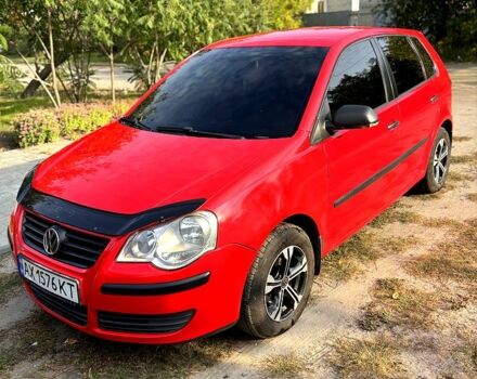 Красный Фольксваген Поло, объемом двигателя 1.4 л и пробегом 168 тыс. км за 6000 $, фото 1 на Automoto.ua