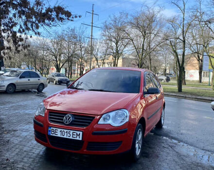 Червоний Фольксваген Поло, об'ємом двигуна 1.4 л та пробігом 130 тис. км за 5700 $, фото 10 на Automoto.ua