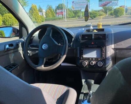 Красный Фольксваген Поло, объемом двигателя 1.4 л и пробегом 215 тыс. км за 4500 $, фото 9 на Automoto.ua