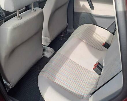 Червоний Фольксваген Поло, об'ємом двигуна 1.39 л та пробігом 189 тис. км за 5500 $, фото 21 на Automoto.ua