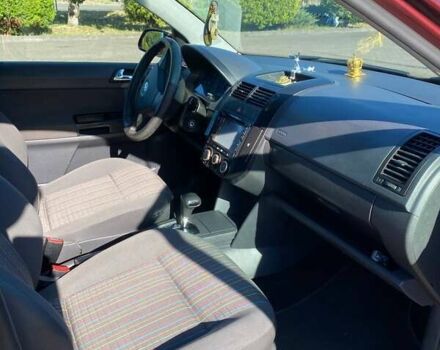 Красный Фольксваген Поло, объемом двигателя 1.4 л и пробегом 215 тыс. км за 4500 $, фото 7 на Automoto.ua