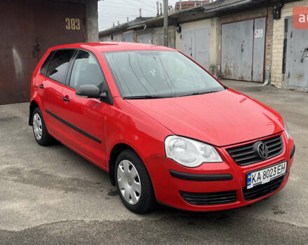 Красный Фольксваген Поло, объемом двигателя 1.4 л и пробегом 200 тыс. км за 4500 $, фото 2 на Automoto.ua