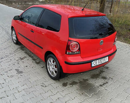 Красный Фольксваген Поло, объемом двигателя 1.2 л и пробегом 165 тыс. км за 3900 $, фото 5 на Automoto.ua