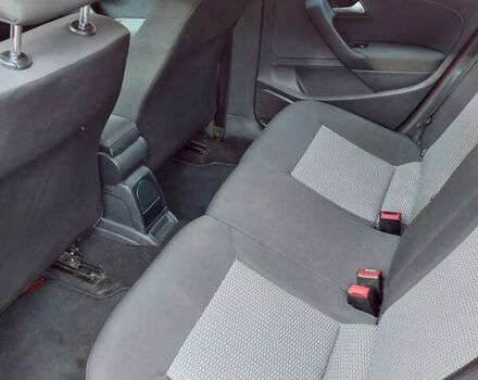 Красный Фольксваген Поло, объемом двигателя 1.6 л и пробегом 253 тыс. км за 6500 $, фото 1 на Automoto.ua