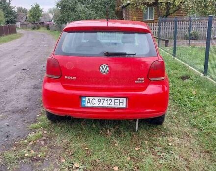 Красный Фольксваген Поло, объемом двигателя 1.6 л и пробегом 253 тыс. км за 6500 $, фото 6 на Automoto.ua