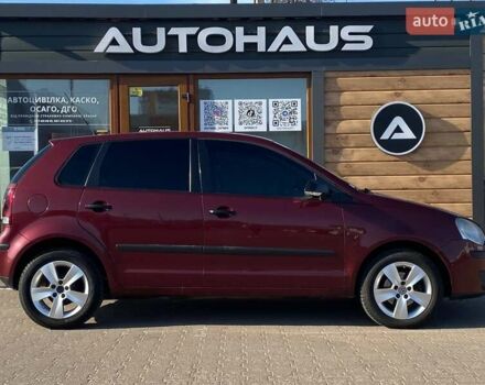 Красный Фольксваген Поло, объемом двигателя 1.39 л и пробегом 170 тыс. км за 5900 $, фото 4 на Automoto.ua