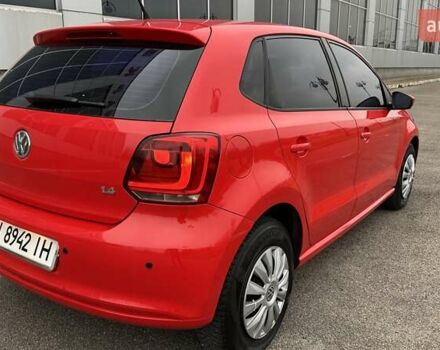 Красный Фольксваген Поло, объемом двигателя 1.39 л и пробегом 158 тыс. км за 6950 $, фото 5 на Automoto.ua